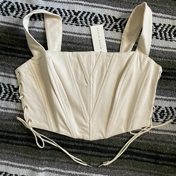 MOON RIVER
Lace-Up Corset Crop Top in Color Cream - Picture 3 of 7